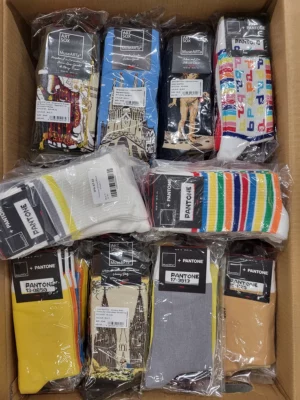 The picture shows a package with accessories in the category SA.