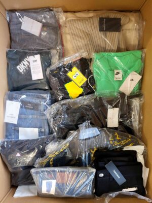 The photo shows a package with clothing in the category AP.