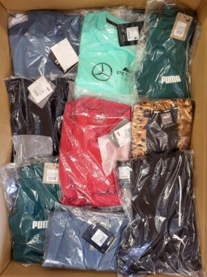 The photo shows a package with clothing in the category AP.