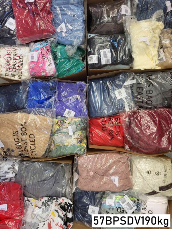 The photo shows a package with clothing in the category BPSDV.