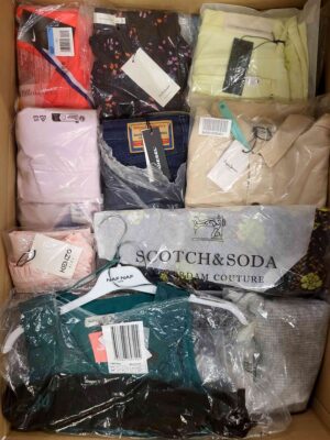 The photo shows a package with clothing in the category A.