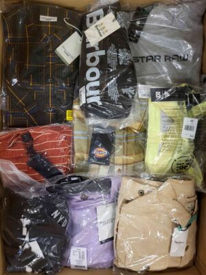 The photo shows a package with clothing in the category A.