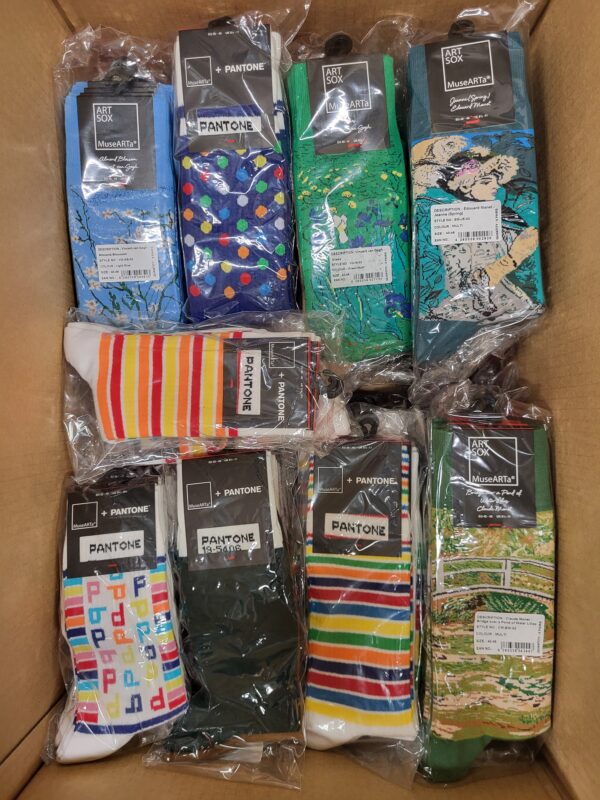 The picture shows a package with accessories in the category SA.