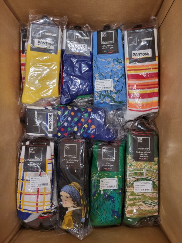 The picture shows a package with accessories in the category SA.