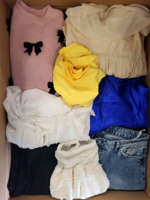 Home 8 The photo shows a package with clothing in the category BSN.