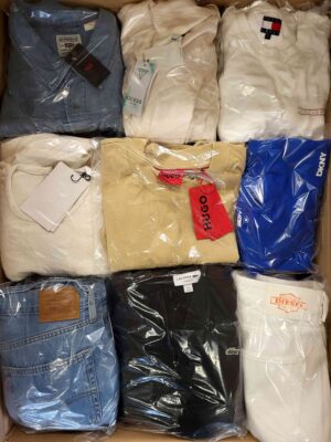 The photo shows a package with clothing in the category C.