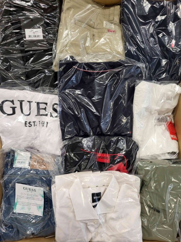 The photo shows a package with clothing in the category C.