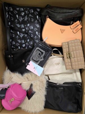 The picture shows a package with accessories in the category HC.