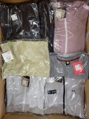 The photo shows a package with clothing in the category AP.