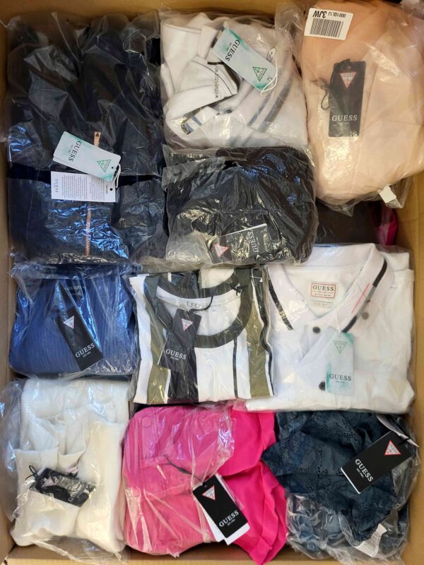 The photo shows a package with clothing in the category B.