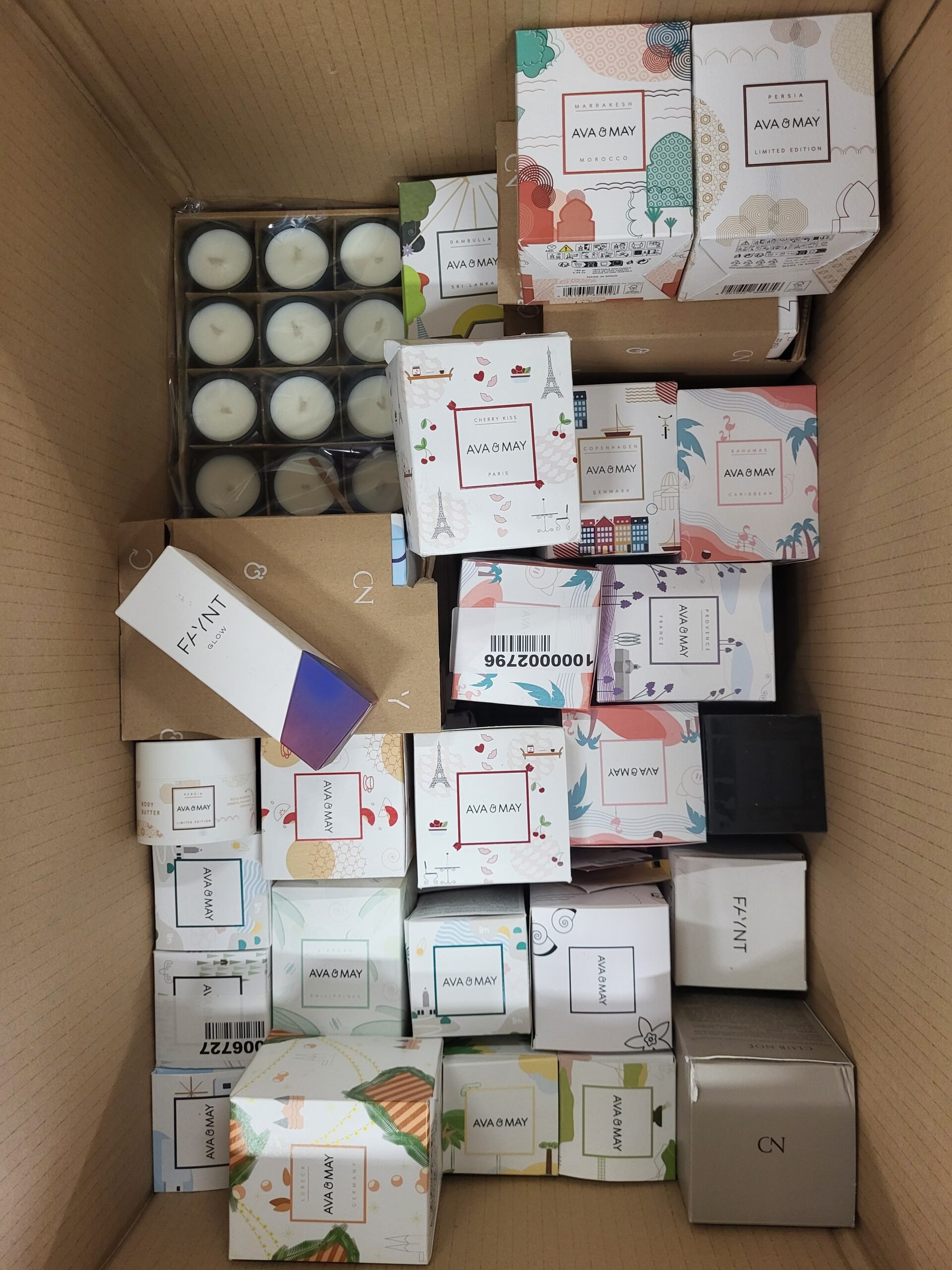 The picture shows a package with accessories in the category CO.