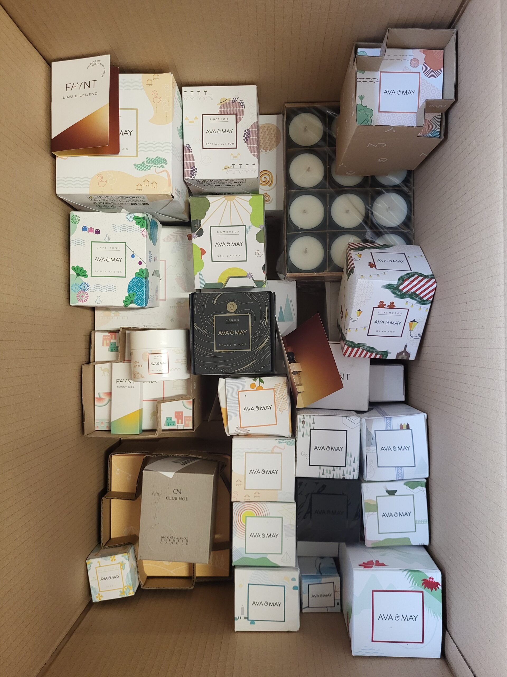 The picture shows a package with accessories in the category CO.