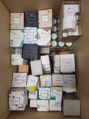 The picture shows a package with accessories in the category CO.