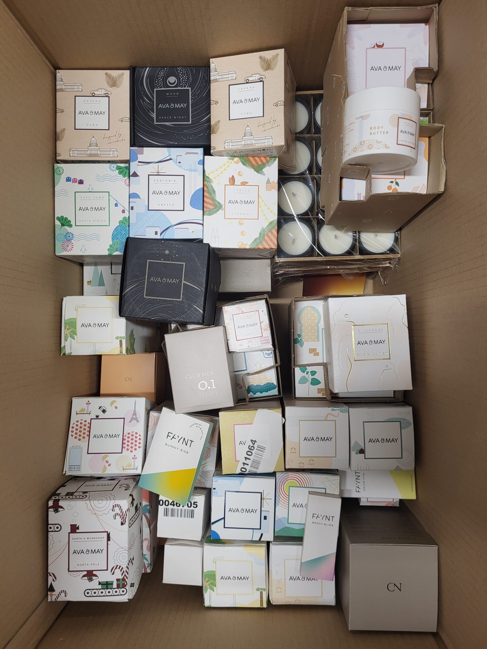 The picture shows a package with accessories in the category CO.