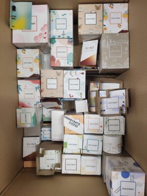 The picture shows a package with accessories in the category CO.