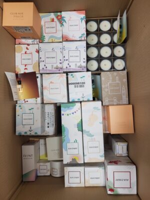 The picture shows a package with accessories in the category CO.