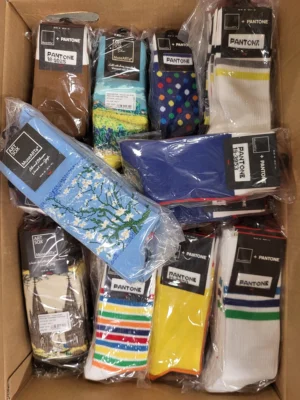 The picture shows a package with accessories in the category SA.