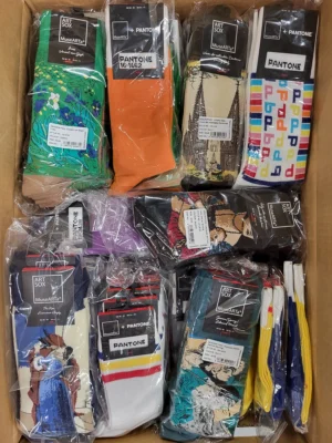 The picture shows a package with accessories in the category SA.