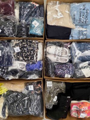 The photo shows a package with clothing in the category BPSDV.