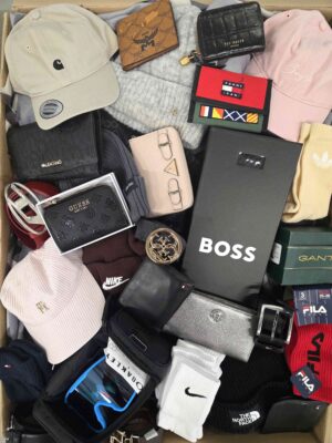 The picture shows a package with accessories in the category AC.