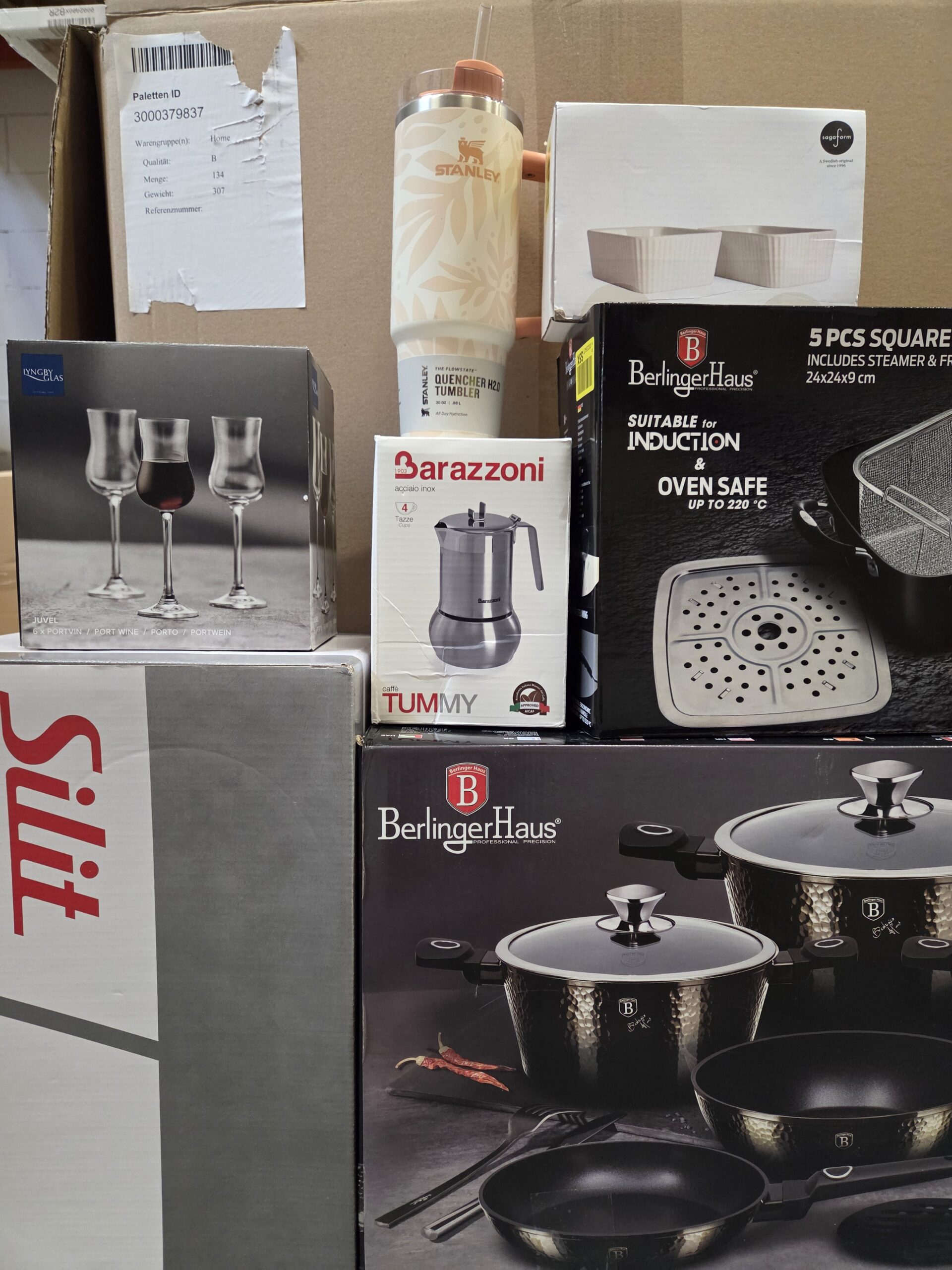 379837BH 3 The photo shows the palette in the category BH.