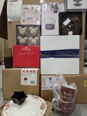 The photo shows the palette in the category CH.