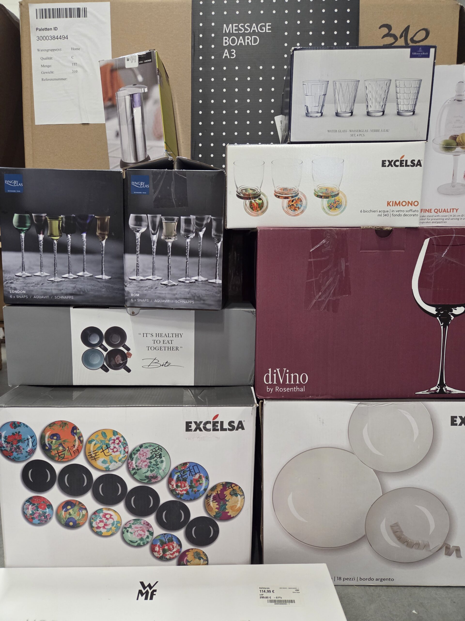 The photo shows the palette in the category CH.