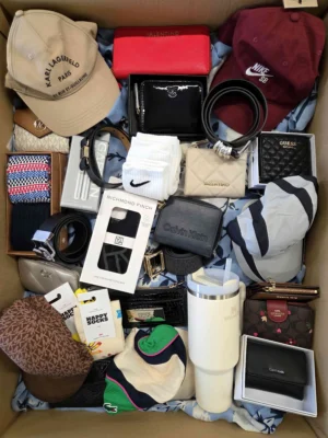 The picture shows a package with accessories in the category AC.