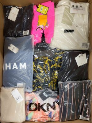 The photo shows a package with clothing in the category AP.