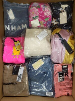 The photo shows a package with clothing in the category AP.