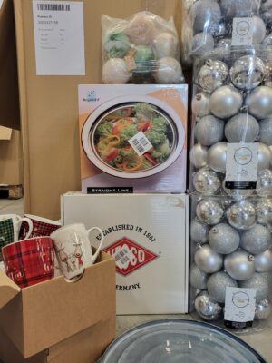 The photo shows a package with clothing in the category C.