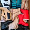 The photo shows a package with footwear in the category BSU.