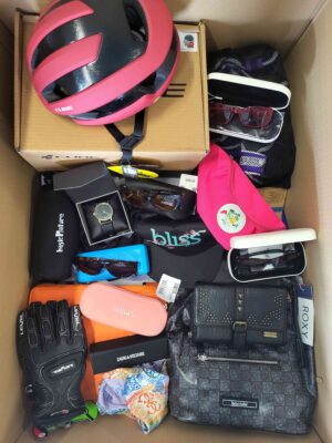 The photo shows a package with clothing in the category A.