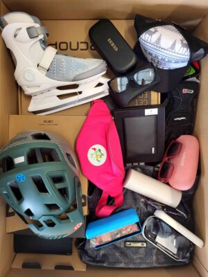 The photo shows a package with clothing in the category A.