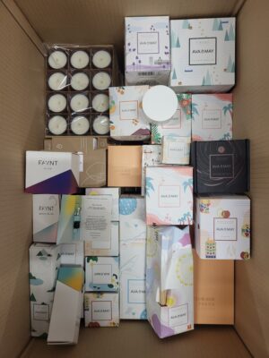 The picture shows a package with accessories in the category CO.