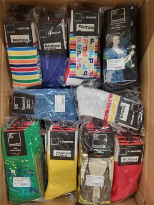 The picture shows a package with accessories in the category SA.