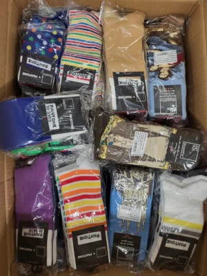 The picture shows a package with accessories in the category SA.
