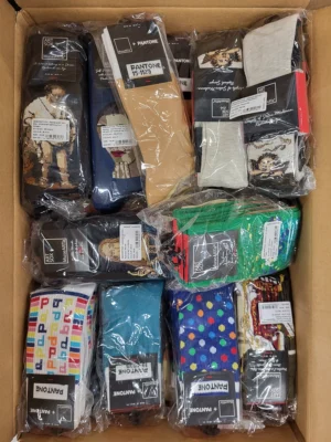 The picture shows a package with accessories in the category SA.