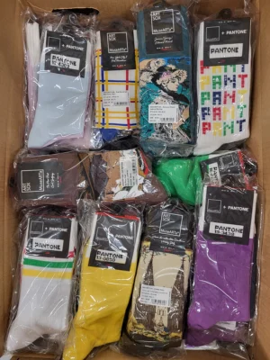 The picture shows a package with accessories in the category SA.