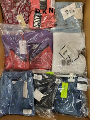The photo shows a package with clothing in the category AP.