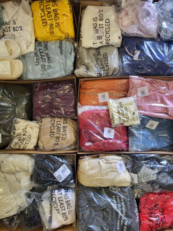 The photo shows a package with clothing in the category BPSDV.