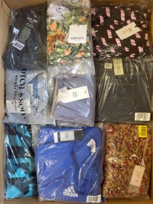 The photo shows a package with clothing in the category A.