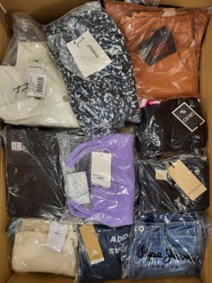 The photo shows a package with clothing in the category A.