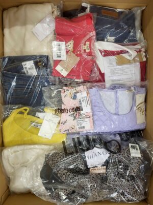 The photo shows a package with clothing in the category A.