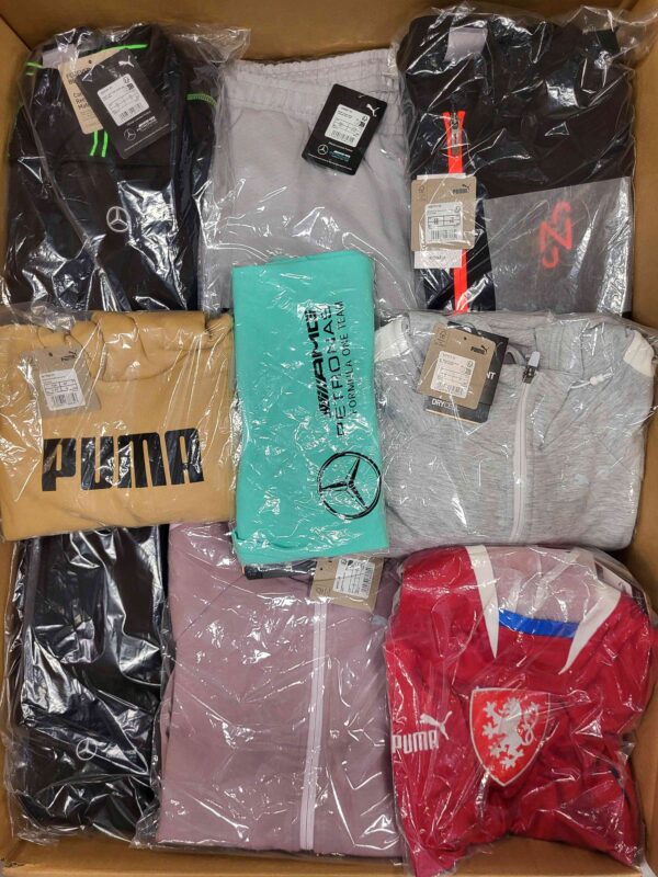 The photo shows a package with clothing in the category AP.