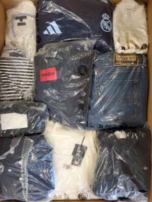 The photo shows a package with clothing in the category D.