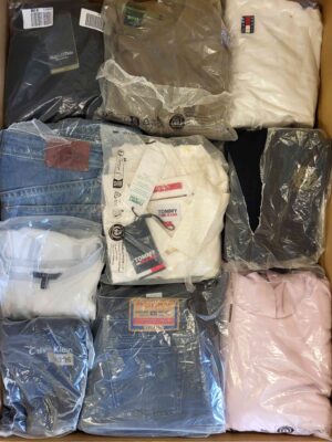 The photo shows a package with clothing in the category D.