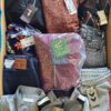 The photo shows a package with clothing in the category T.