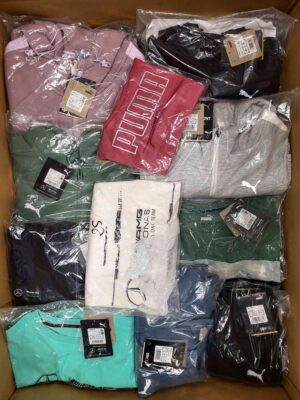 The photo shows a package with clothing in the category AP.