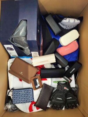 The photo shows a package with clothing in the category A.